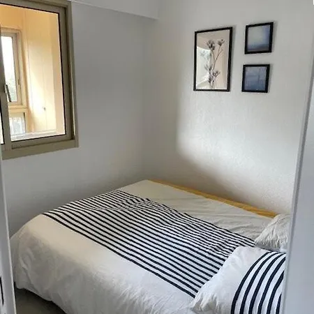 Alisier - T3 Avec Petite Vue Dans Le Domaine De La Coudouliere Mae-8301 Apartment